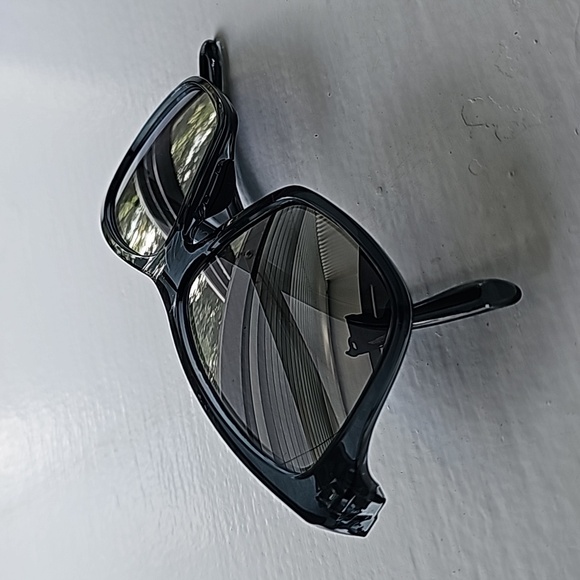 Oakley Women's Sunglasses - Picture 7 of 12